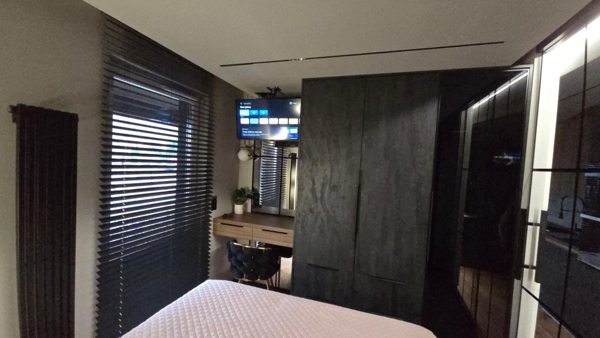 Apartament Dark Prestige New ! - Dostep 24H, Projektor , Garaz Podziemny , Klimatyzacja , Duzy Taras Kielce Zewnętrze zdjęcie