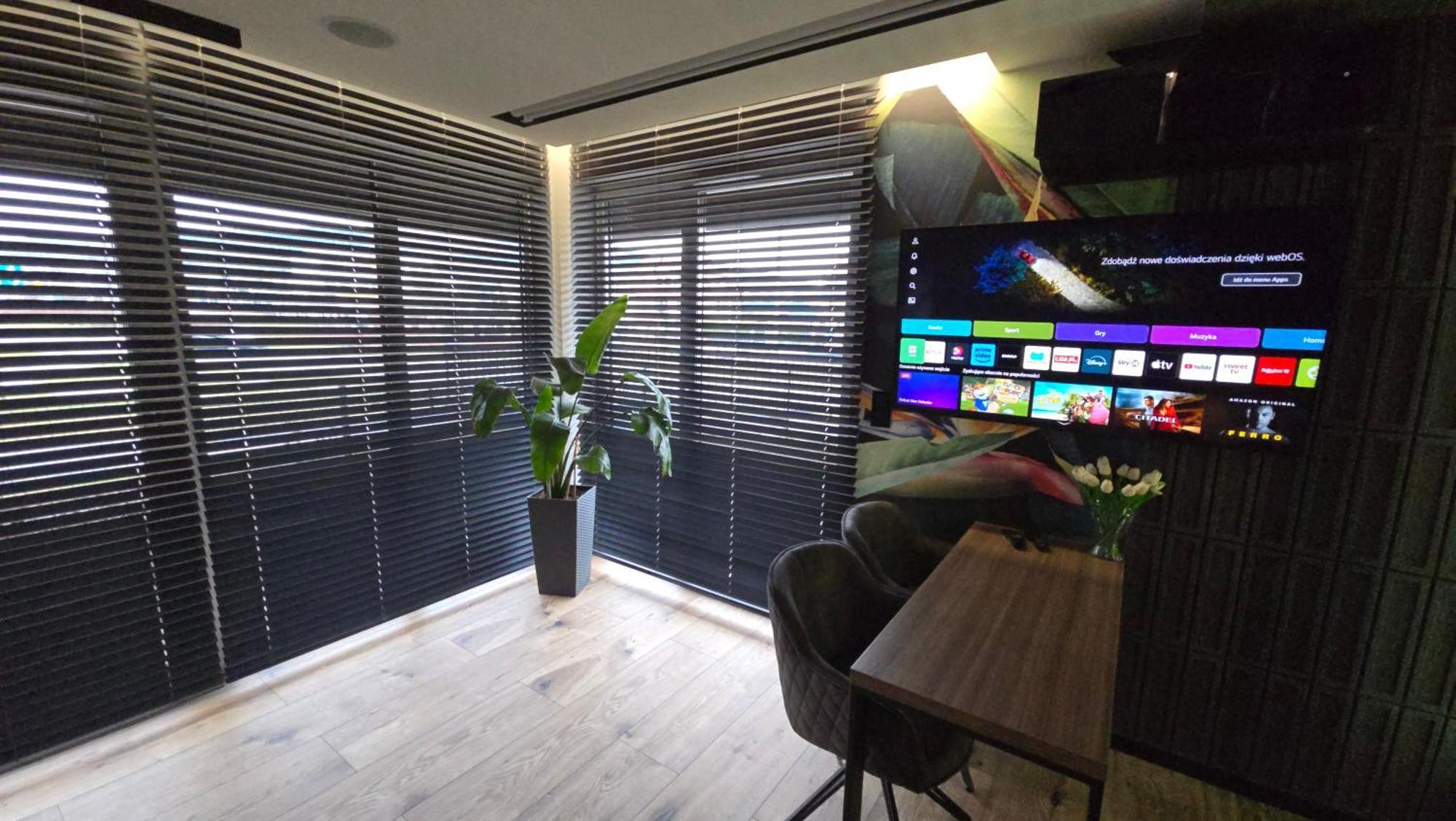 Apartament Dark Prestige New ! - Dostep 24H, Projektor , Garaz Podziemny , Klimatyzacja , Duzy Taras Kielce Zewnętrze zdjęcie